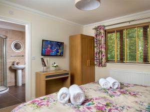 4 Bed in Ystradgynlais BN343