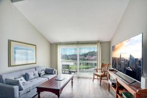 294-1 Moss Oak Circle