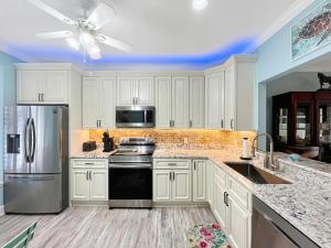 1401 Hampton River Villas