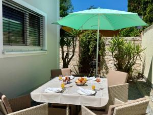 Stilvolles 3 Zimmer Apartment- nahe Spieleland und Friedrichshafen - modern ruhig mit eigenem Außenbereich