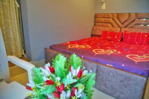 Rustic Retreat Homestay Deluxe Mountain view Room