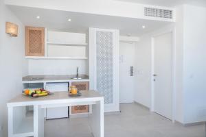 Select Studio with Side Sea View room in Carema Beach Menorca
