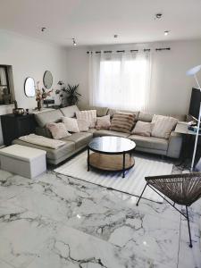 Proche Paris, Aéroports Roissy Charles de Gaulle, Bourget, Parc des Expositions Villepinte