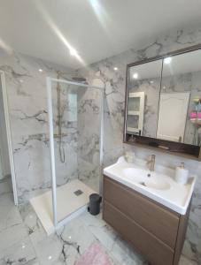 Proche Paris, Aéroports Roissy Charles de Gaulle, Bourget, Parc des Expositions Villepinte