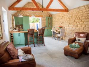 1 Bed in Kirkby Green 94133