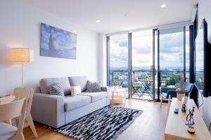 Water View Oasis 2BR and Pool