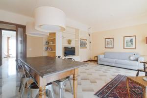 Vercelli Pagano - Ampio e Luminoso Trilocale