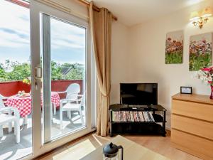 2 Bed in Amroth 94789