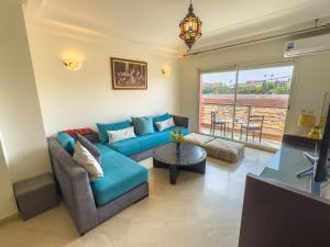 Elegant 2-BR, Pool And Parking Hivernage Centre