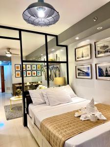 Aizas Place in Shell Residences MOA
