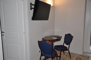 King Room with Spa Bath