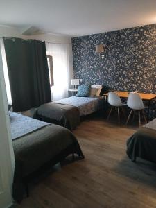 Hotels Hotel Saint Florent : photos des chambres