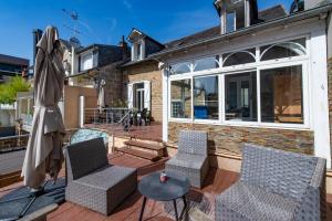 Maisons de vacances Maison de centre-ville avec piscine : photos des chambres