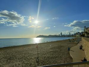 alojamiento auditorio habitación con baño privado