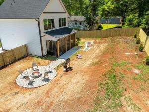 Cottage by Lake Hartwell Cocoa y Canoes