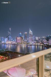 The Opera - Level 22 SkyLine RiverView CBD 78m2