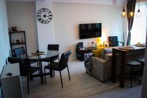 Sea Shine Apartament, frontal sea view