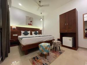 Yellow Sky By Rj14, Baga Beach