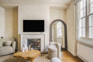 New! Stylish 1BR with Garden by Tate Britain, Zone 1