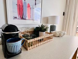 Ocean View Modern Studio on L8