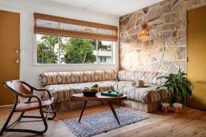 Sundowner Suite No. 1