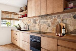 Sundowner Suite No. 2