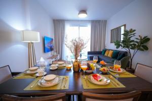 Modern 1BR 4 guest apartment World Trade Center