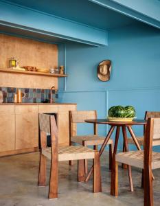 Sundowner Suite No. 3