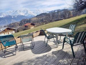 Chalets Chalet a Cordon face a la chaine du Mont Blanc : photos des chambres