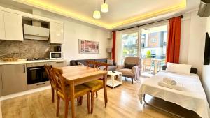 Holiday Apartment with large pool in Fethiye