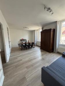 LAppartement de Camille au Centre Ville de Verdun