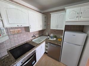 Apartment Jacaranda close to the beach, sea-view, pool, wifi, SAT-TV