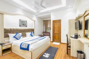 Hotel Garden View - Near Karol Bagh Metro Station and Gaffar Market