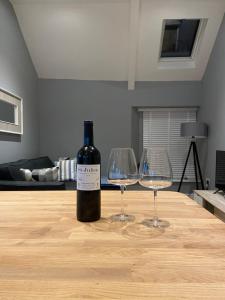 Stylish Tenby Apartment, Great Location, Parking