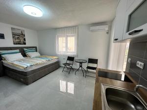 Студия, 800 м до моря