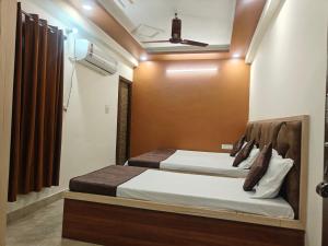 PARADISE VILLA "Lord Krishnas Inn"