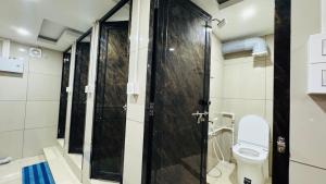 Kannur dormitory 10 Hours