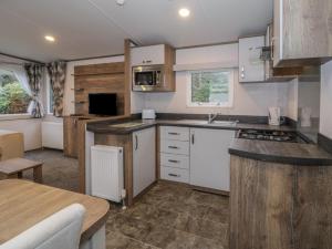 Woodlands Gold WO 41