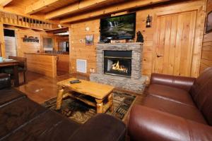 Chubby Bear by Avada Properties