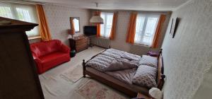 Maison vis-à-vis du lac