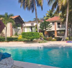 Emmanuel villas luxury