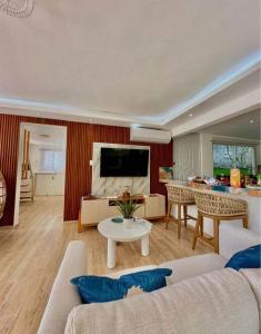 Emmanuel villas luxury