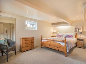 3 Bed in Keswick oc-sz194