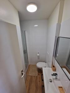 Studio cosy avec vue port