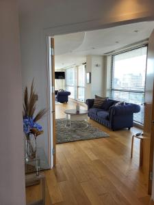 Luxury City Penthouse Mailbox 2BR Free Parking