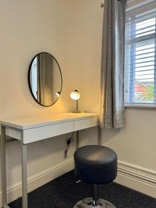 Twin Farms Apartment, Super location, with parking