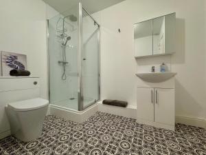 Twin Farms Apartment, Super location, with parking