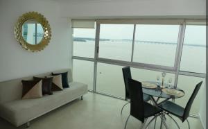 Ecusuites Eleven Riverfront Jacuzzi Home Premium