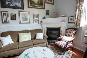 The Jypsy Inn - The Royal Suite Bracebridge