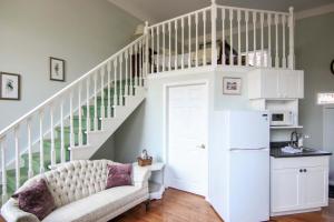 The Jypsy Inn - The Royal Suite Bracebridge